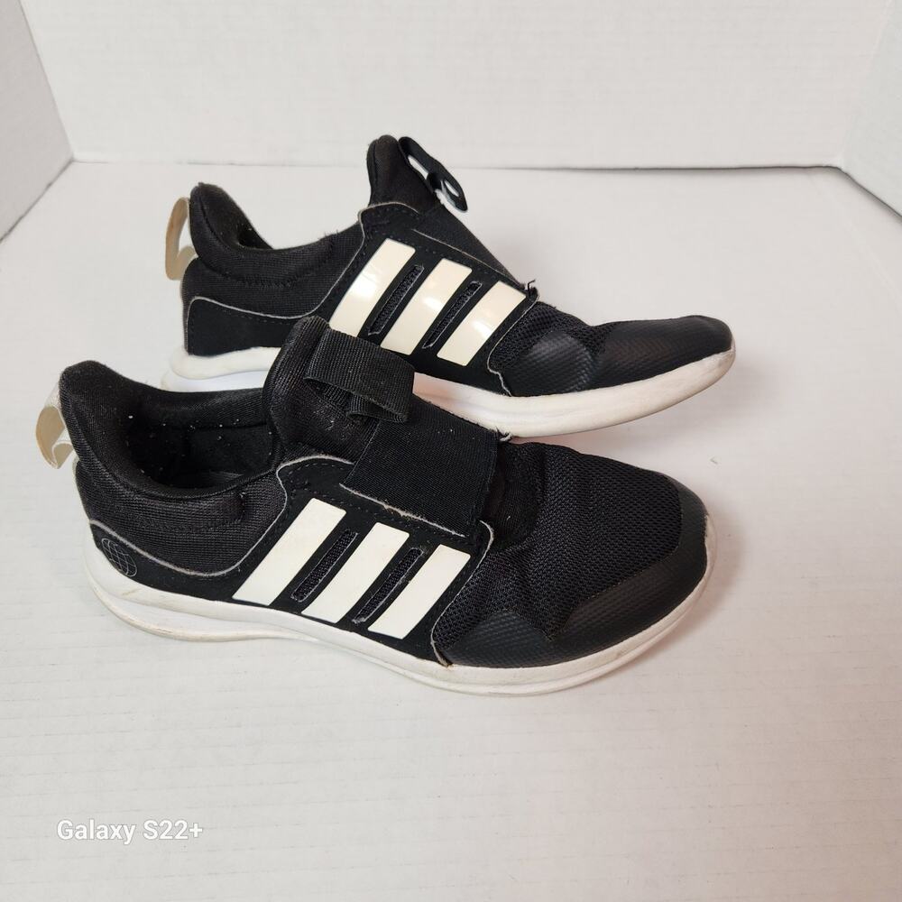 Adidas Active Ride 2.0 running shoes  big kids black sz 1